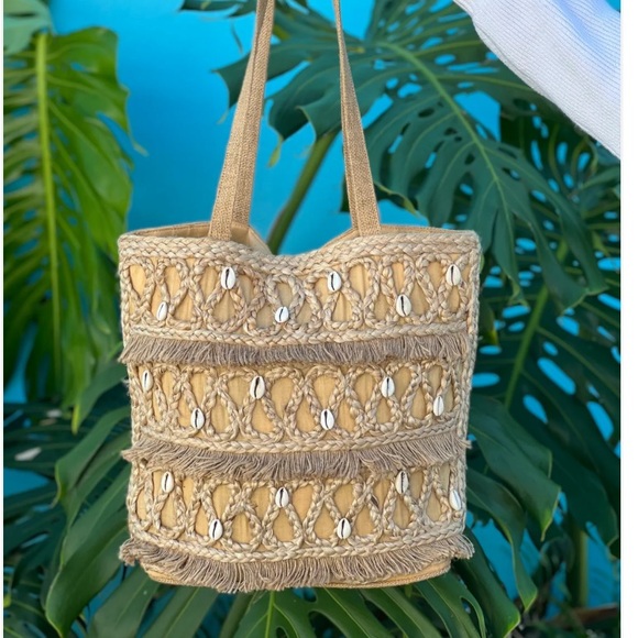 Jute Beach Tote - Picture 2 of 11